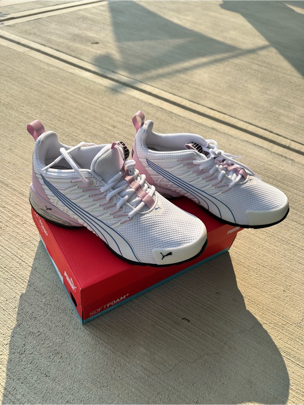 Puma White Pink & Light Blue Women's Athletic Sneakers NEW IN BOX. - Picture 7 of 12